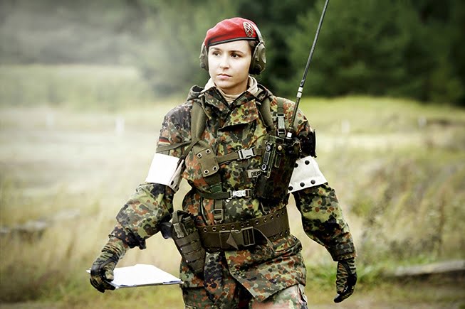 IELTS_Writing_Should_women_be_in_the_army