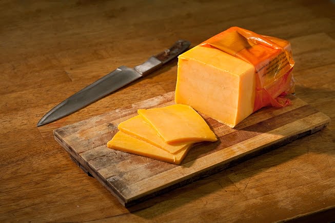 Cheddar_cheese